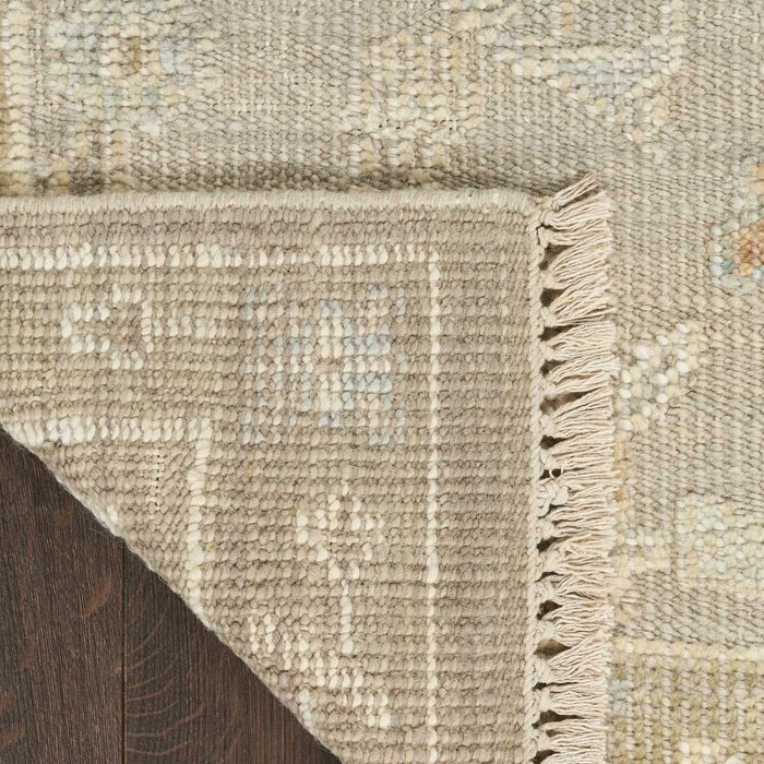 WHISPERS (Taupe)